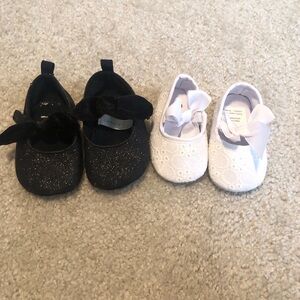 Baby girl crib black white shoes with bow size 6-9 months size 1